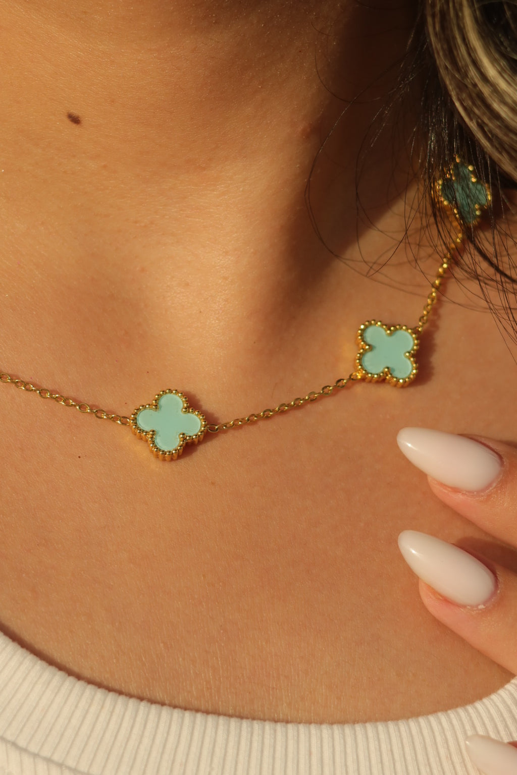 Collier naya