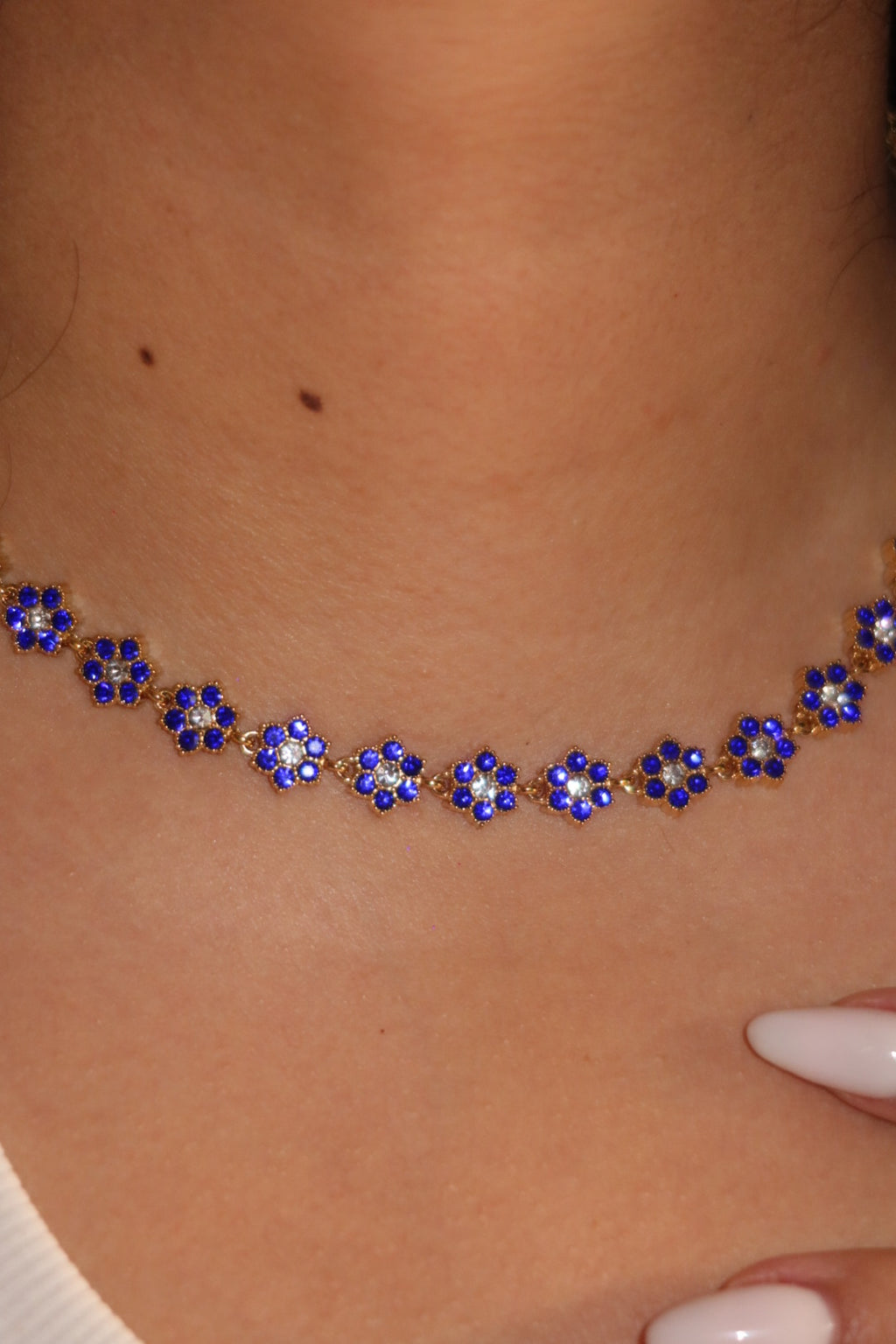 Collier princesse bleu marine