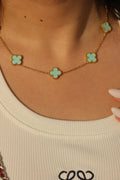 Collier naya