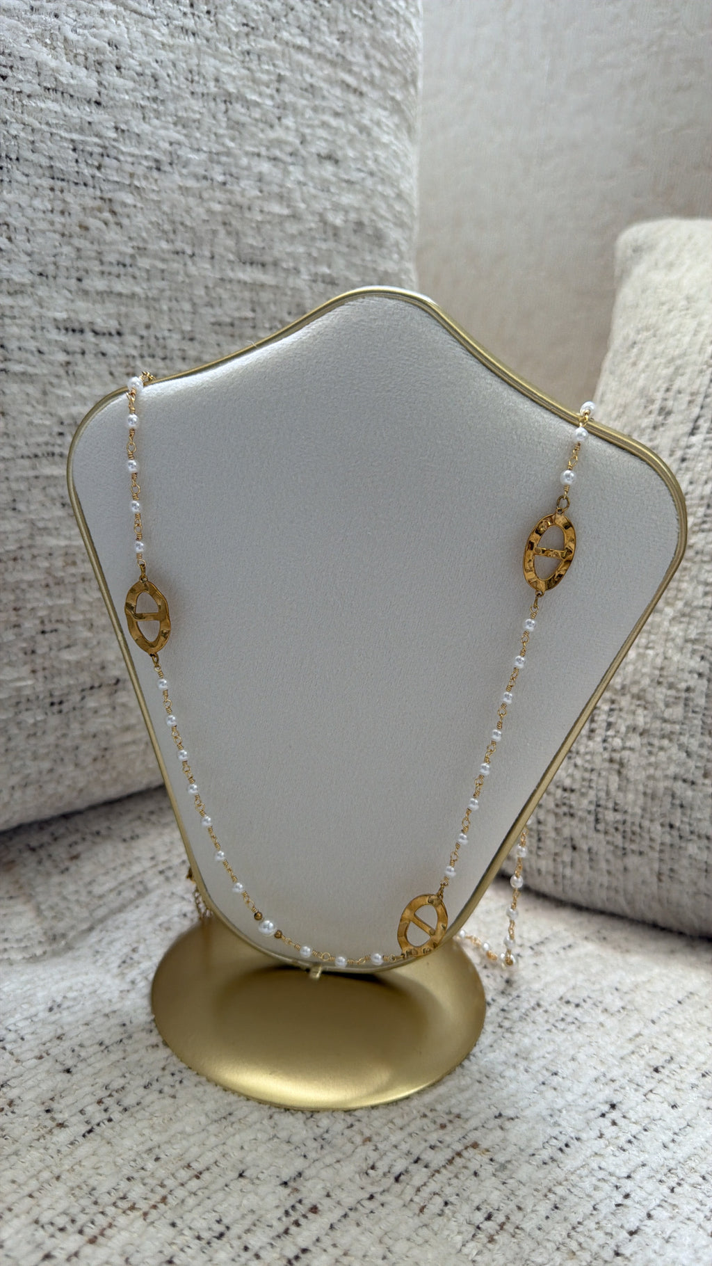 Collier mona