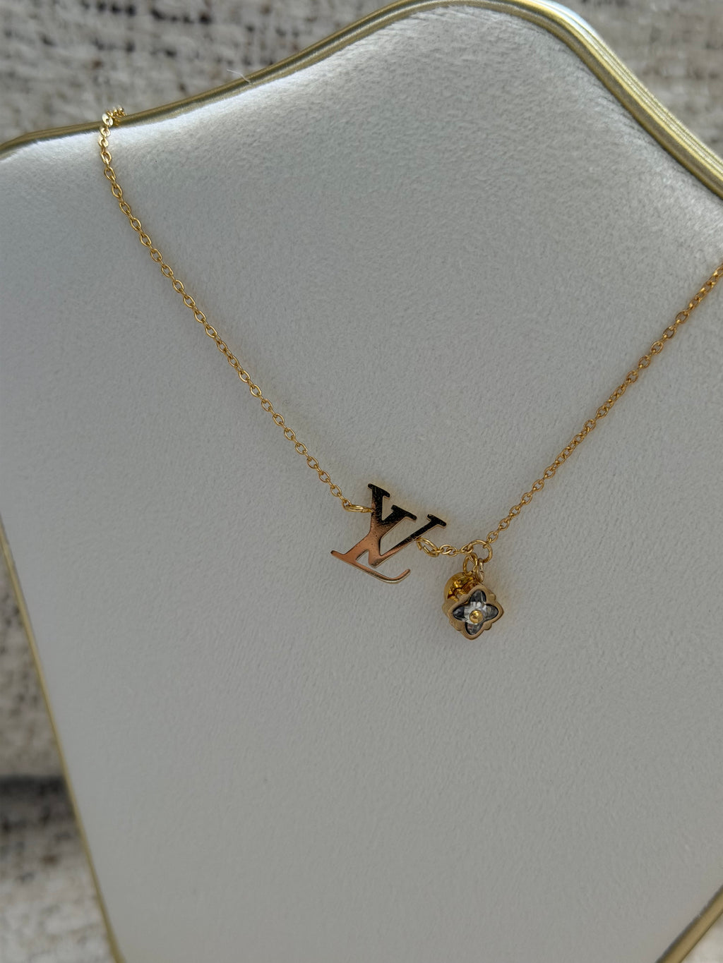 Collier Lisa