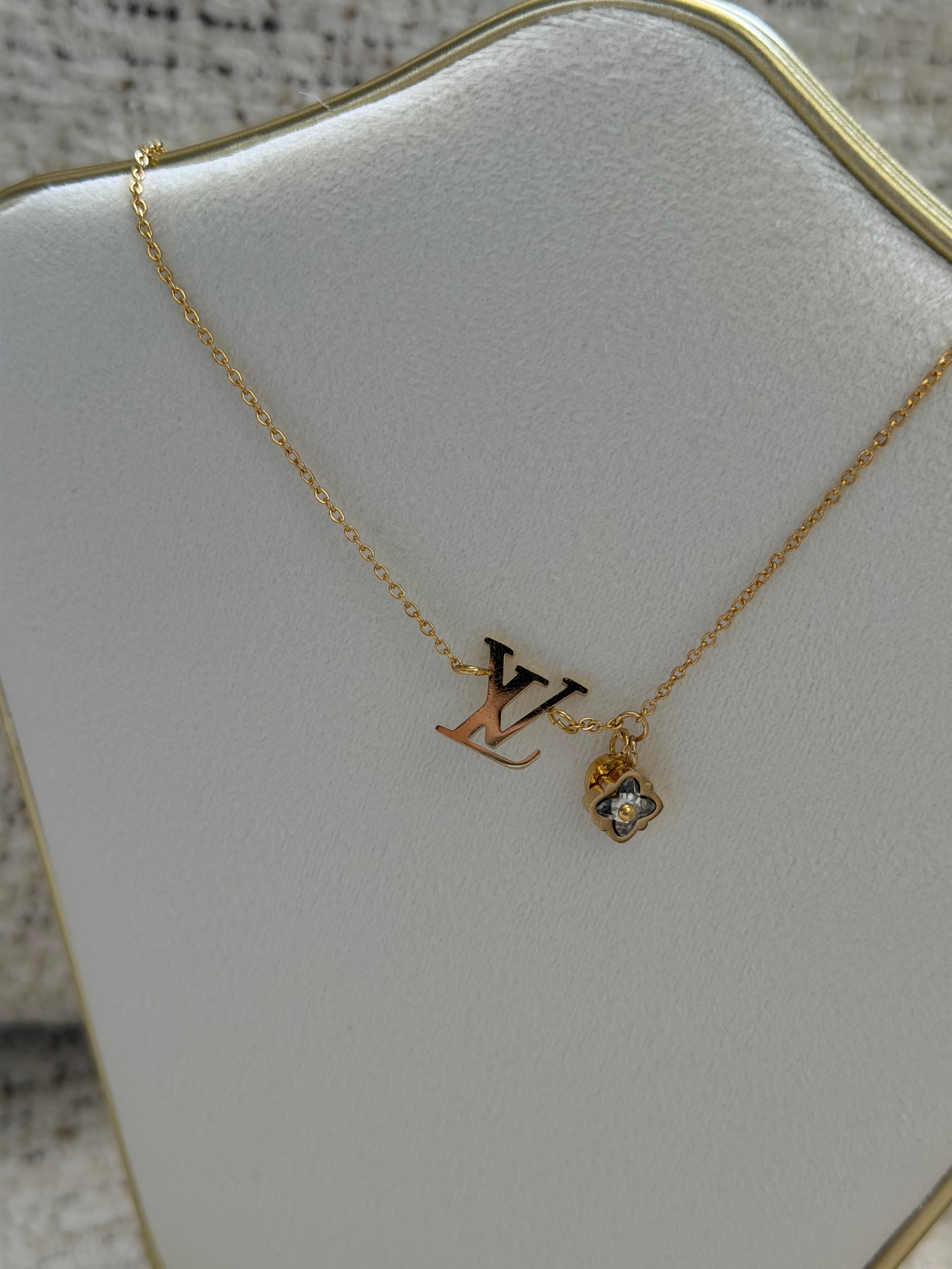 Collier Lisa